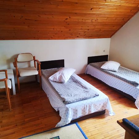 קלוז'-נאפוקה Enjoy Hostel מראה חיצוני תמונה