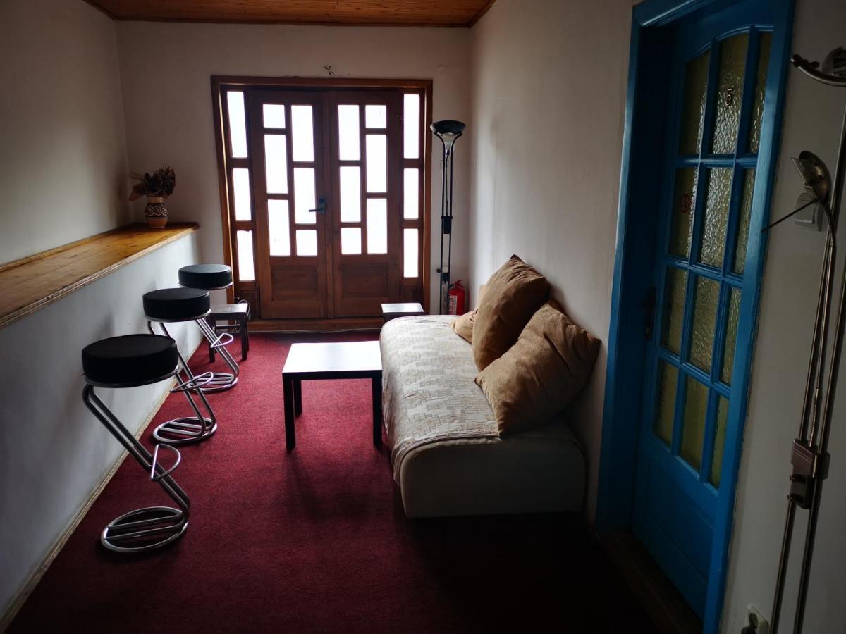קלוז'-נאפוקה Enjoy Hostel מראה חיצוני תמונה