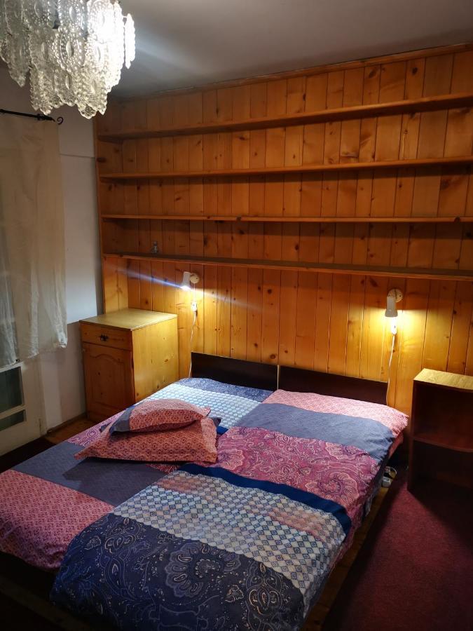 קלוז'-נאפוקה Enjoy Hostel חדר תמונה