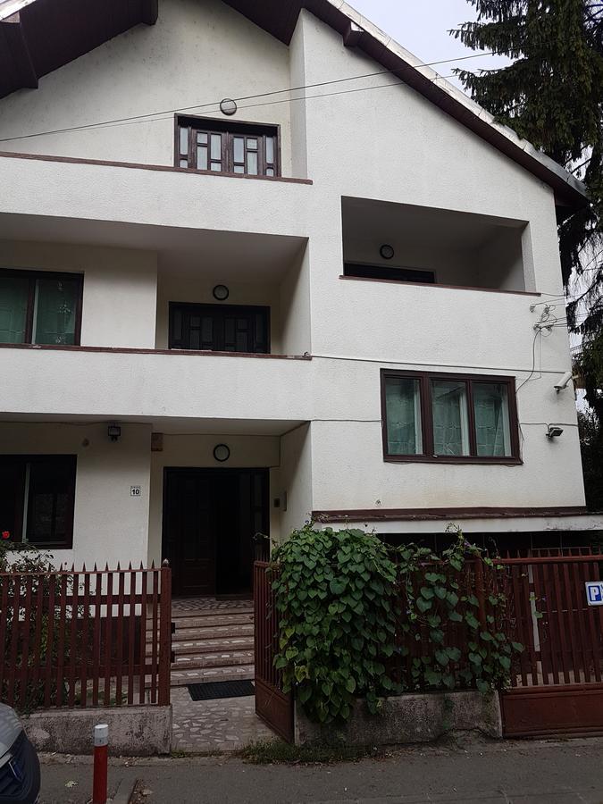 קלוז'-נאפוקה Enjoy Hostel מראה חיצוני תמונה