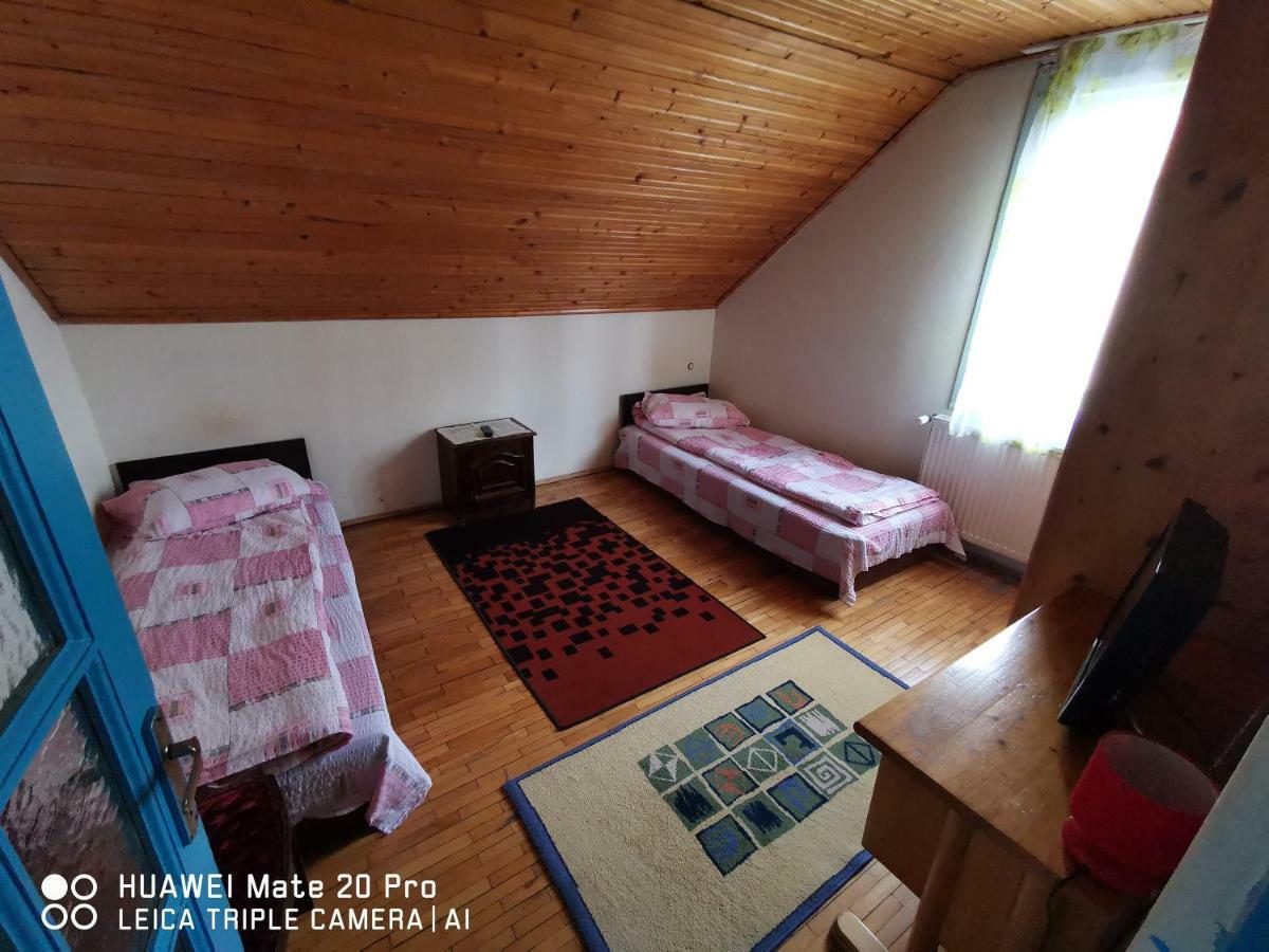קלוז'-נאפוקה Enjoy Hostel מראה חיצוני תמונה